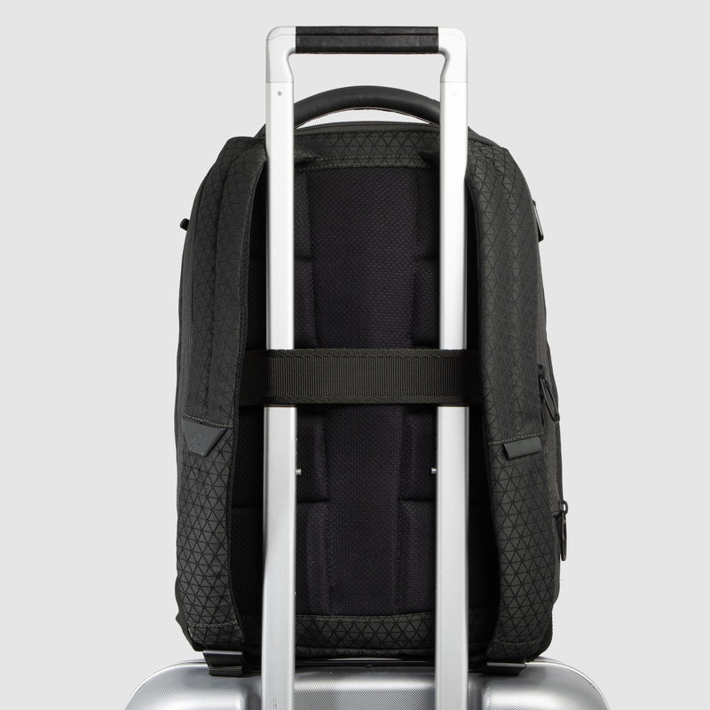 Modular, travel laptop backpack in recycled fabric