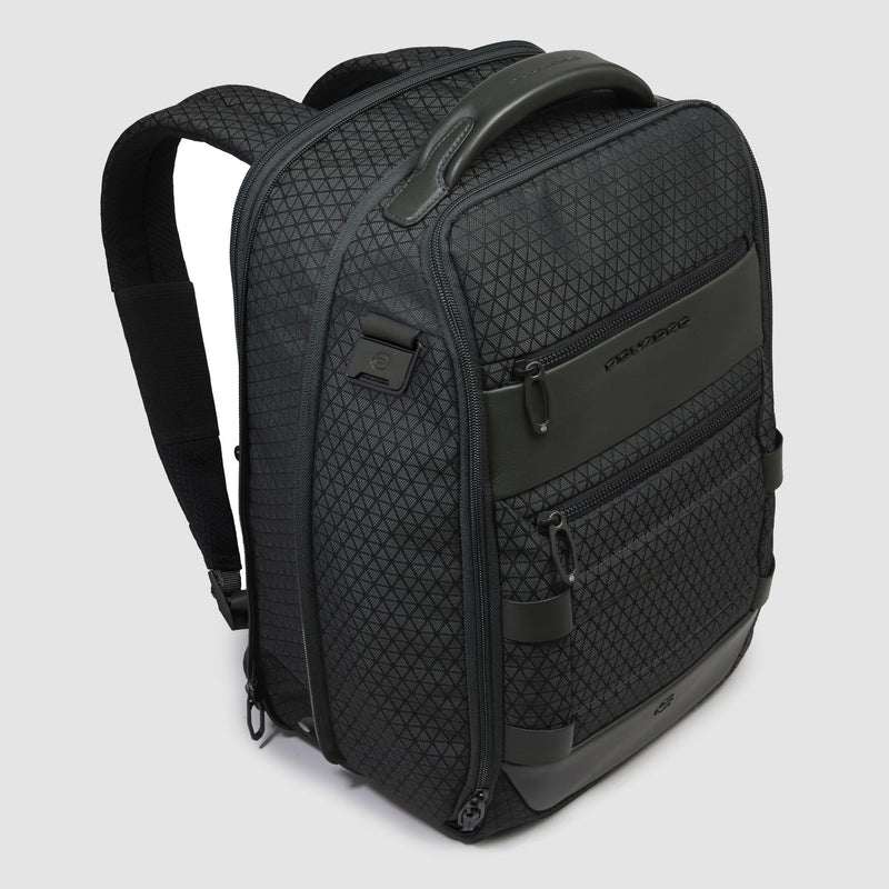 Modular, travel laptop backpack in recycled fabric