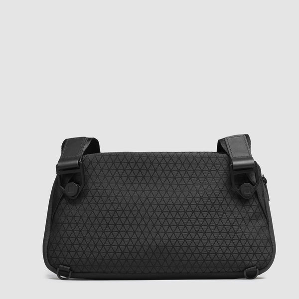 Expandable bum bag in recycled fabric