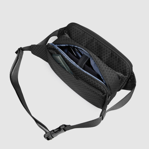 Bum bag in recycled fabric