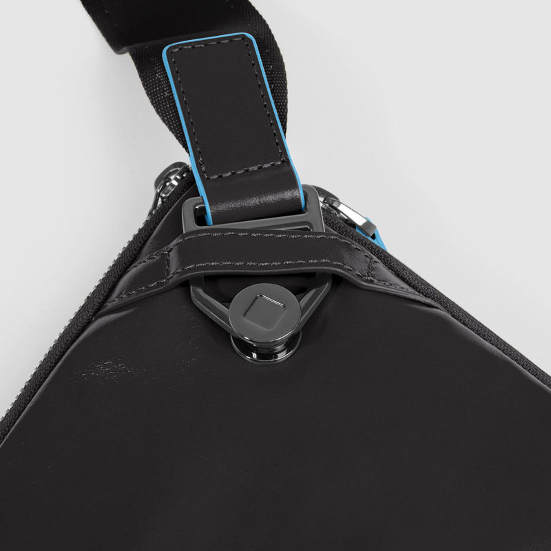 Expandable, flat waist bag