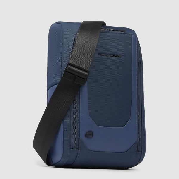 Sling bag in recycled fabric