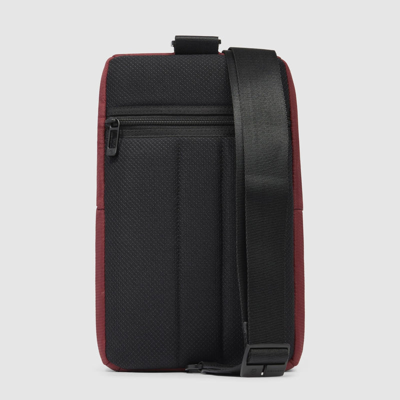 Sling bag in recycled fabric