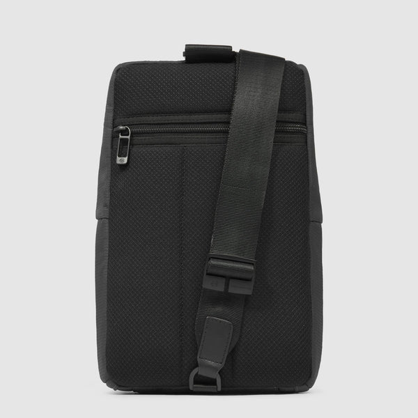 Sling bag in recycled fabric