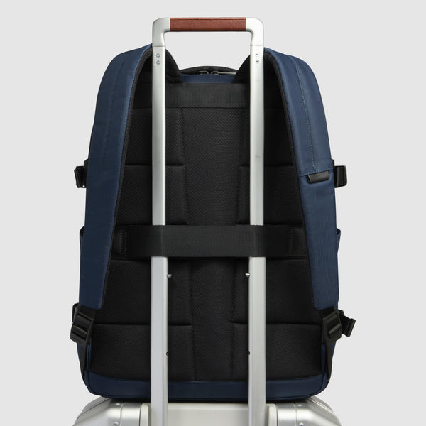 Travel laptop backpack 15,6" in recycled fabric