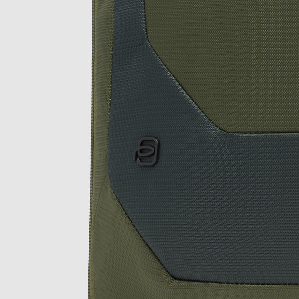 Travel laptop backpack 15,6" in recycled fabric