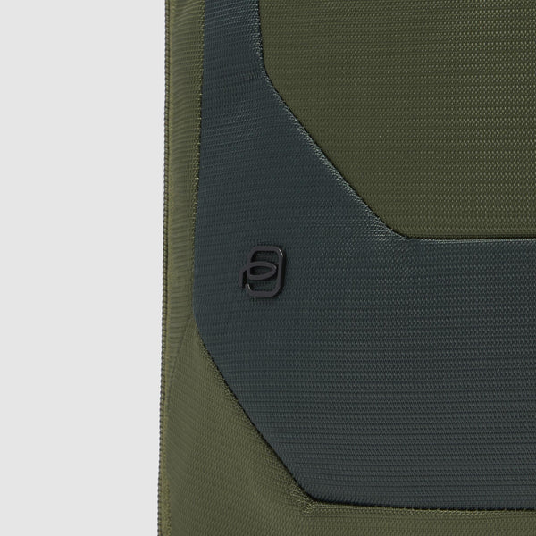 Travel laptop backpack 15,6" in recycled fabric