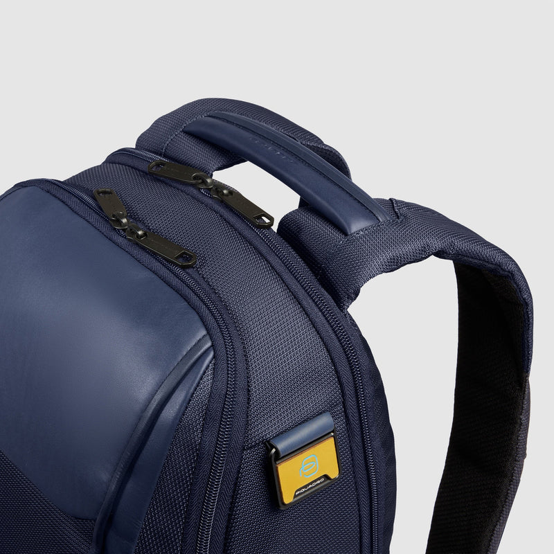 Travel laptop backpack 15,6" in recycled textile