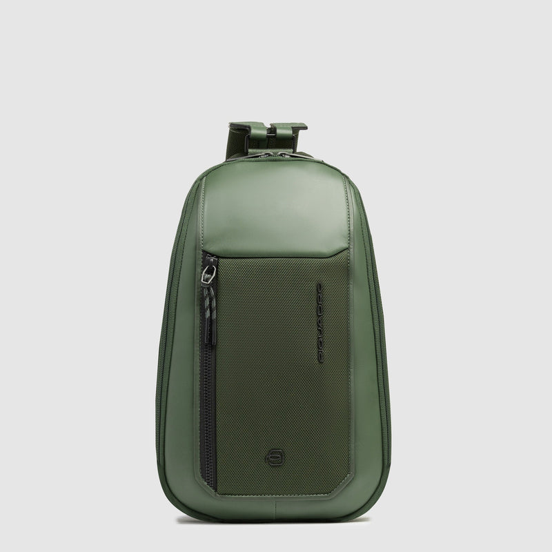 Sling bag mit Rucksack-Option aus recycled Stoff - 17