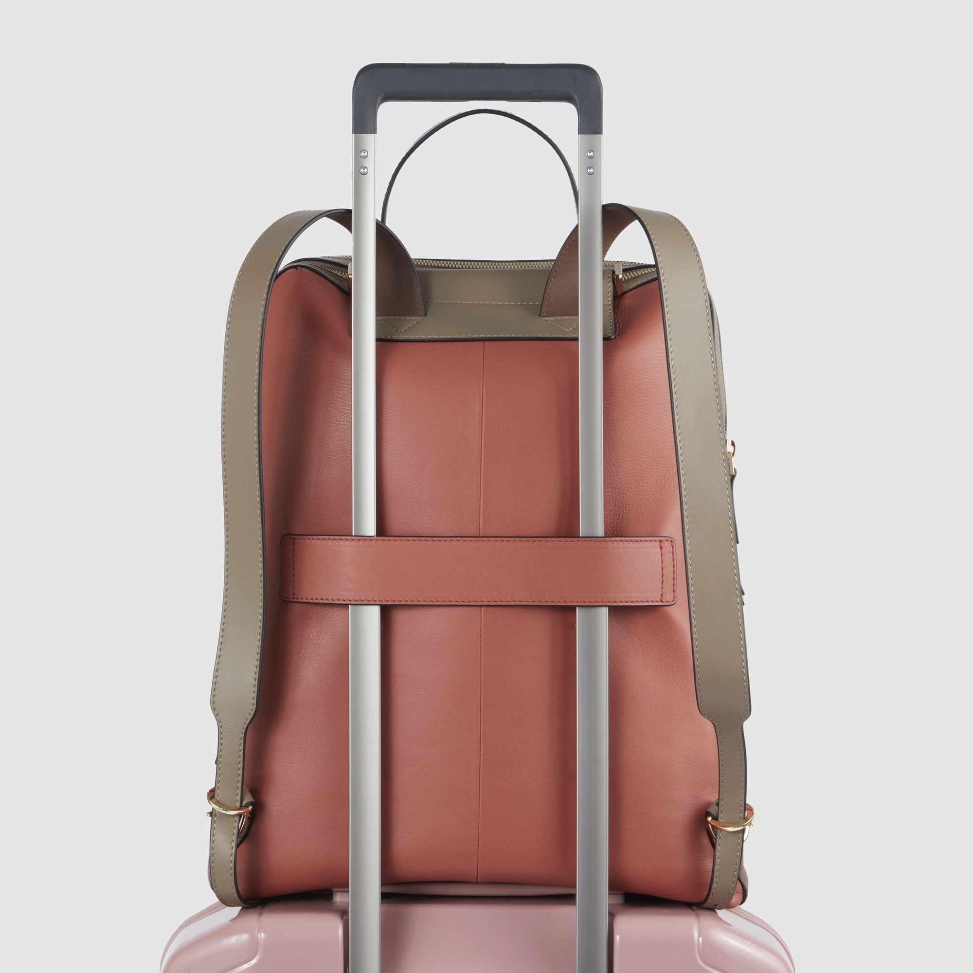 Women's Leather Laptop Backpack 15.6-inch, 18.5 L - orange/brown