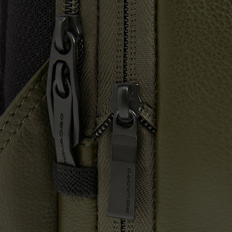 Expandable laptop backpack 14"