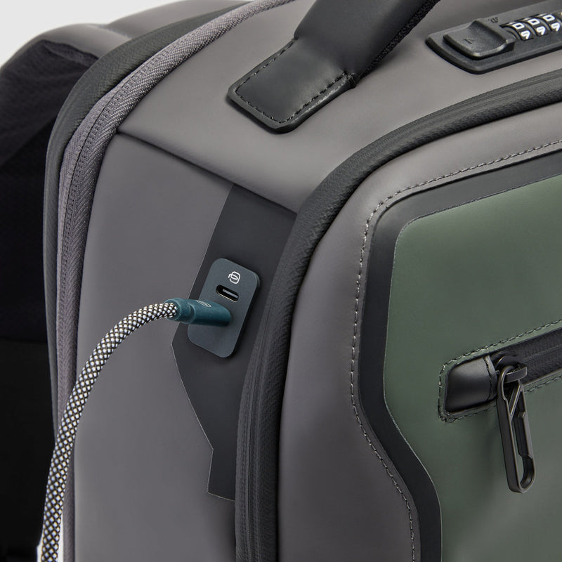 Expandable 14-inch Travel Laptop Backpack