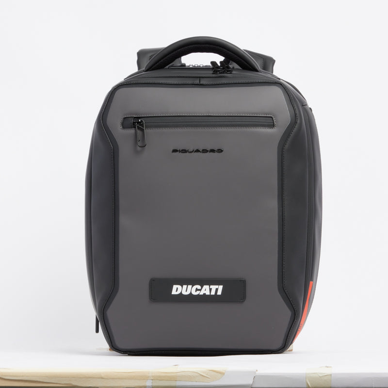 Piquadro x Ducati" travel back