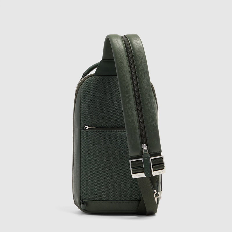 Sac de poitrine homme convertible en sac à dos
