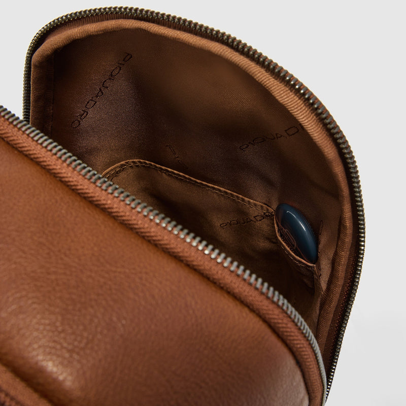 Sac de poitrine homme convertible en sac à dos