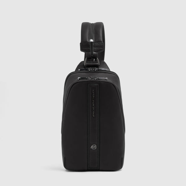 Sling bag im iPad®mini-Format mit Rucksack-Option - 1
