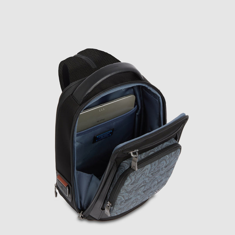 Sac de poitrine pour iPad® adaptable a sac a dòs 