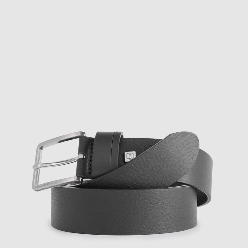 Men’s belt with prong buckle