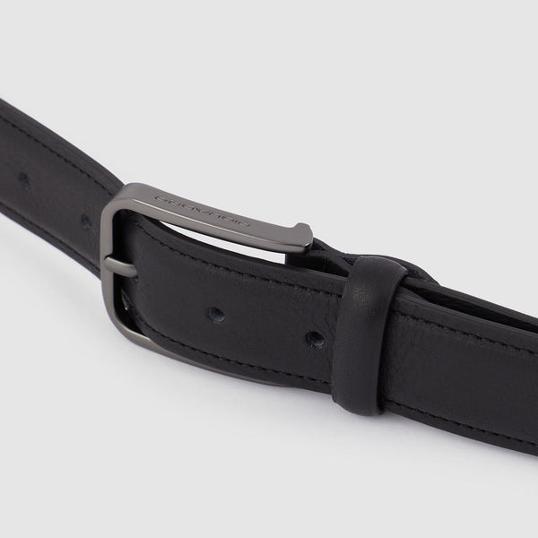 Men’s belt with prong buckle