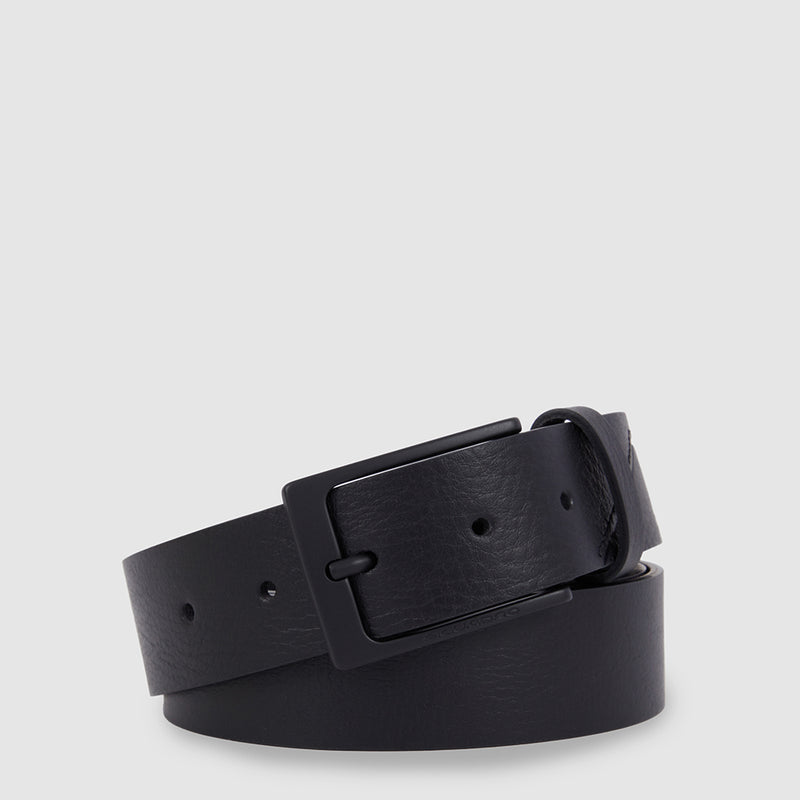 Men’s belt with prong buckle