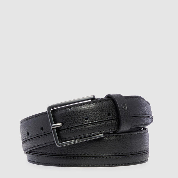 Men’s leather belt with prong buckle