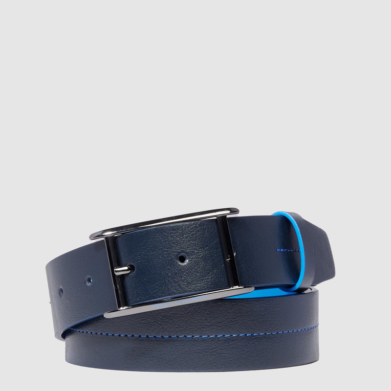 Men’s leather belt with prong buckle