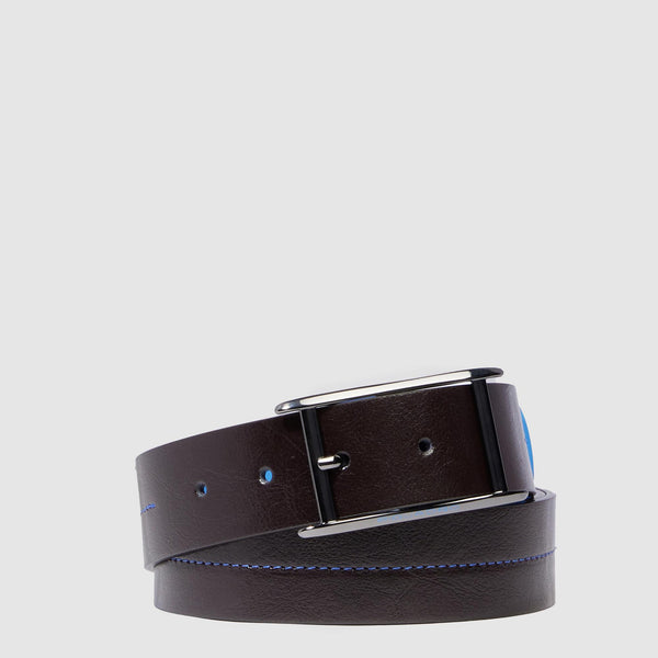 Men’s leather belt with prong buckle