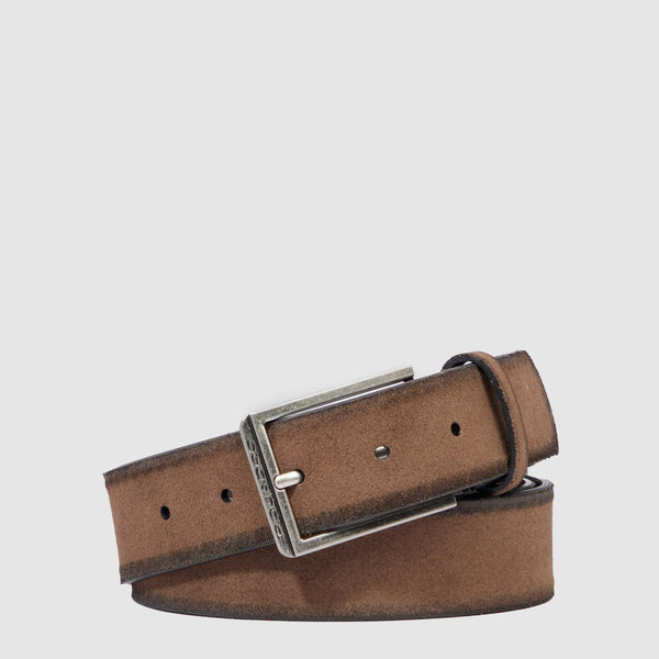 Men’s leather belt with prong buckle