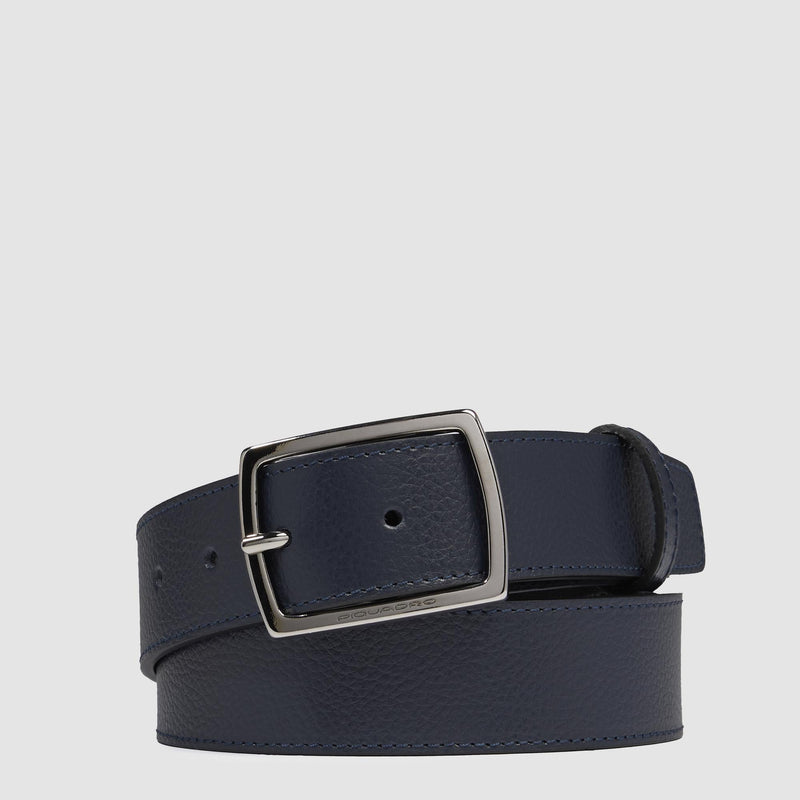 Men’s leather belt with prong buckle