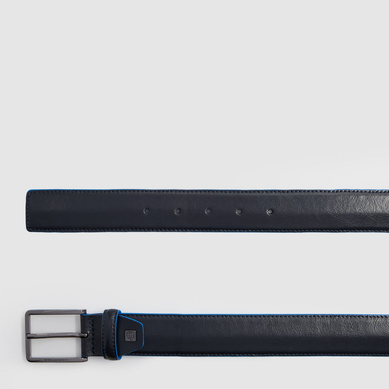 Men’s leather belt with prong buckle