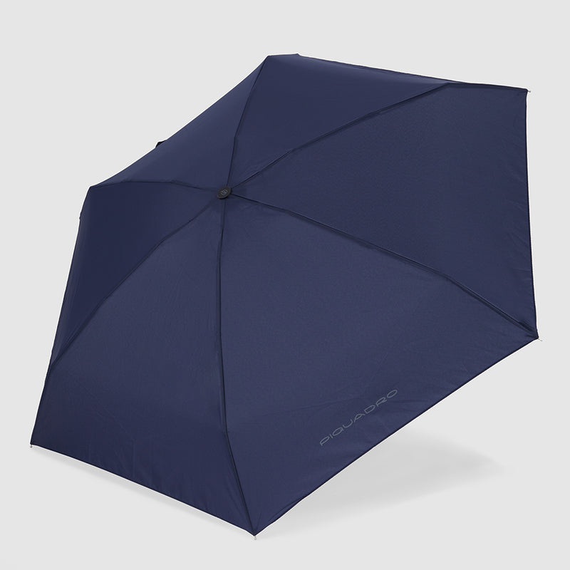 Pocket umbrella with case