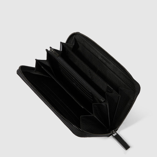 Zip-around women’s wallet with four dividers