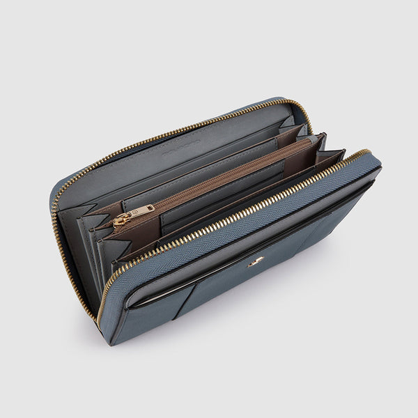 Zip-around women’s wallet with four dividers