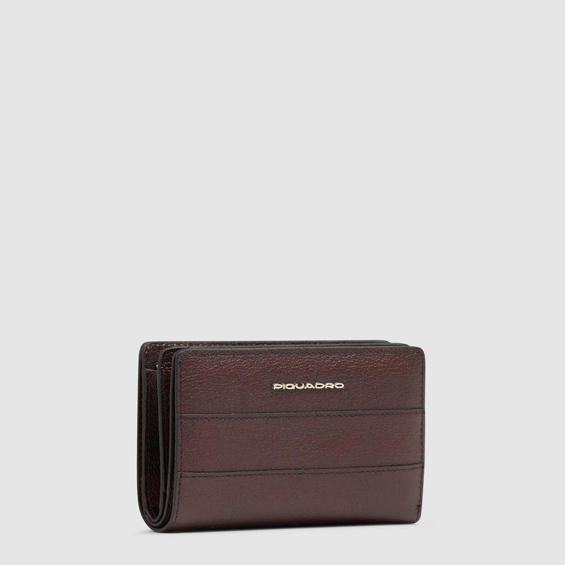 Women’s bifold wallet