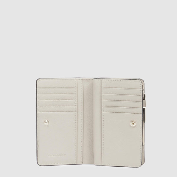 Women’s bifold wallet