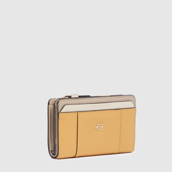 Women’s bifold wallet