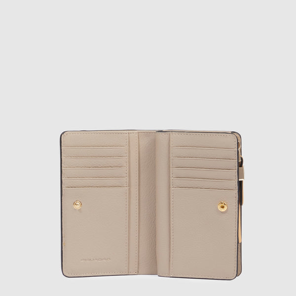 Women’s bifold wallet