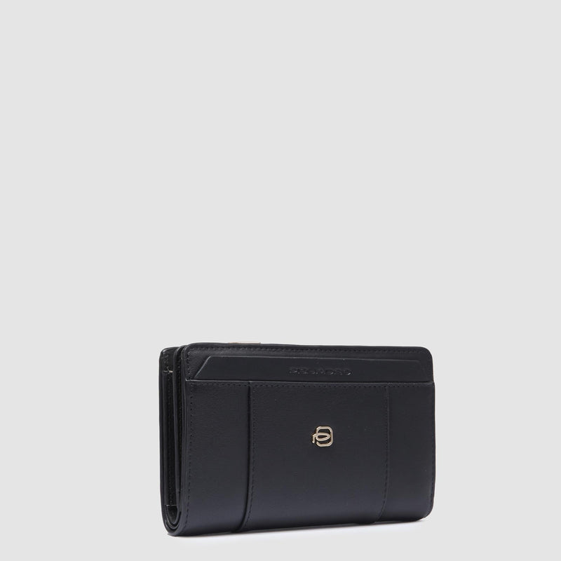Women’s bifold wallet