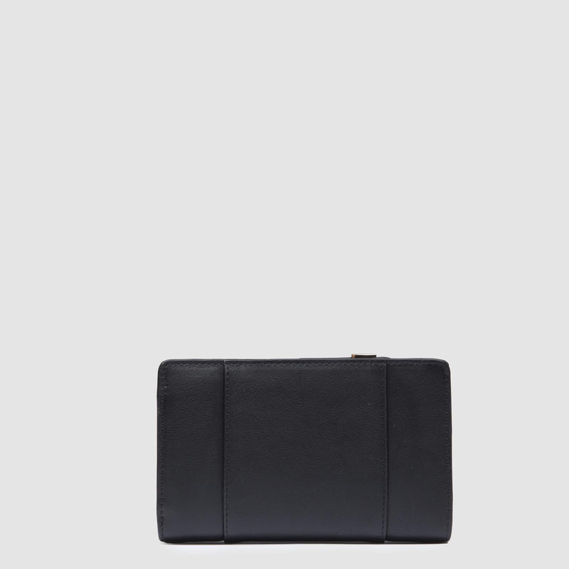 Women’s bifold wallet