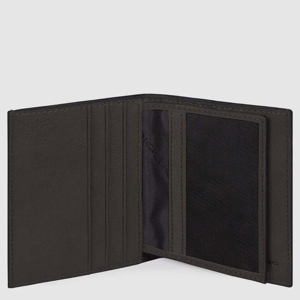 Leather men's credit card pouch