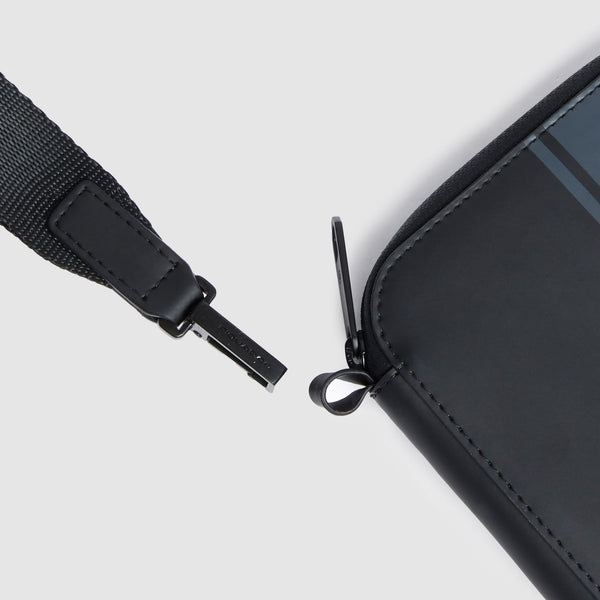 Zip-around passport holder "Piquadro x Ducati" - 4