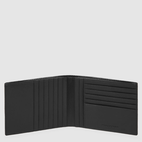 Men’s wallet with twelve credit card slots