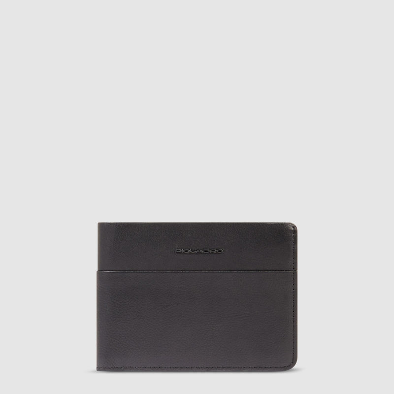 Men’s wallet with coin pocket