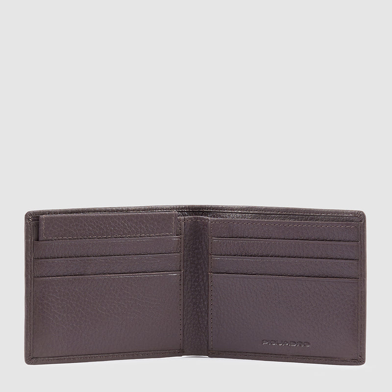 Men’s wallet with removable document facility