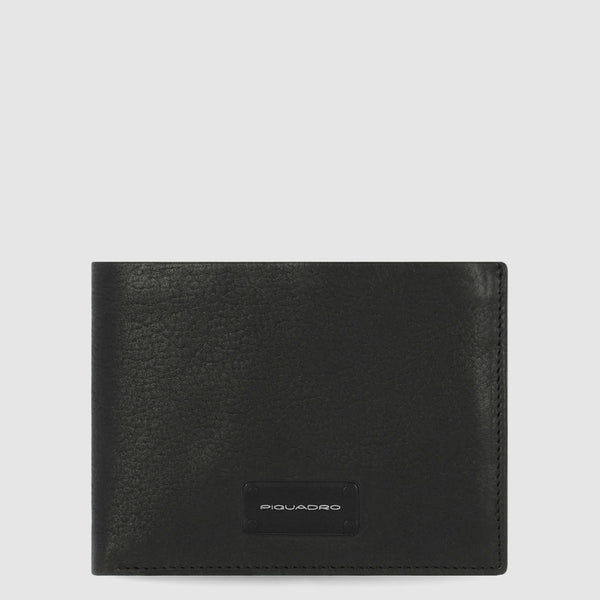 Men’s wallet with zipped coin pocket