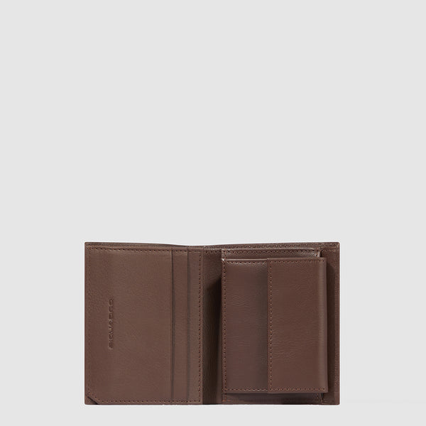Vertical men’s wallet with coin pocket