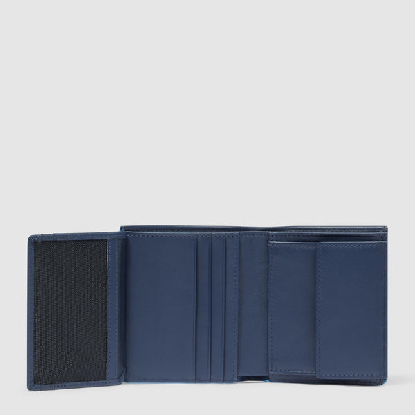 Vertical men’s wallet with coin pocket