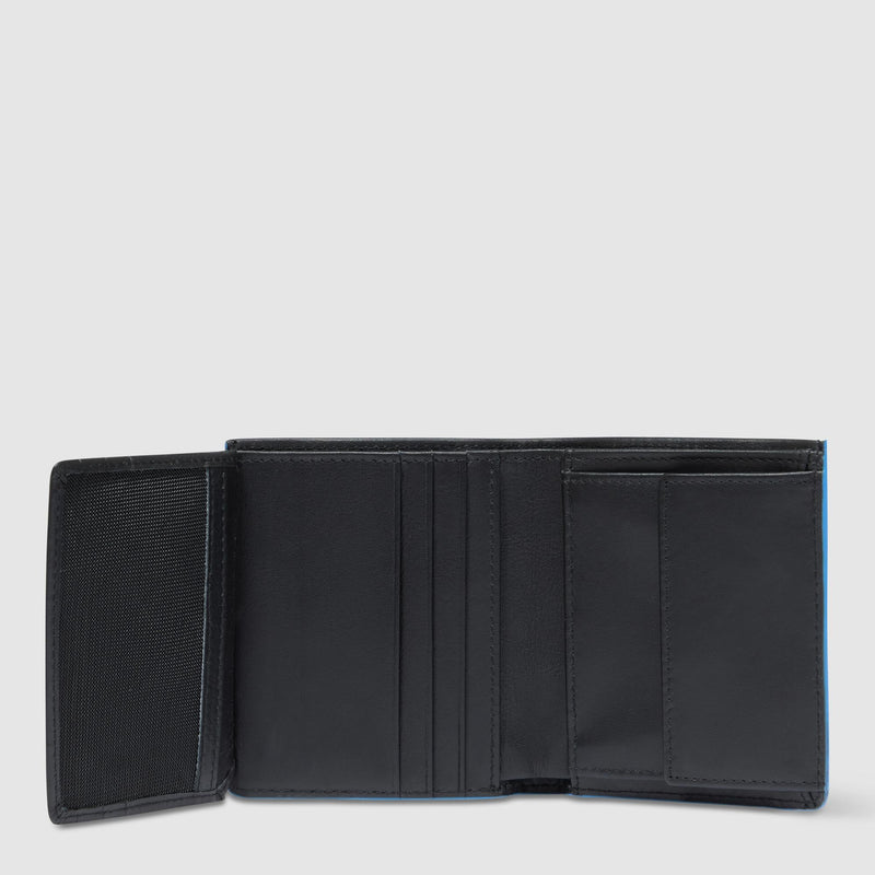 Vertical men’s wallet with coin pocket