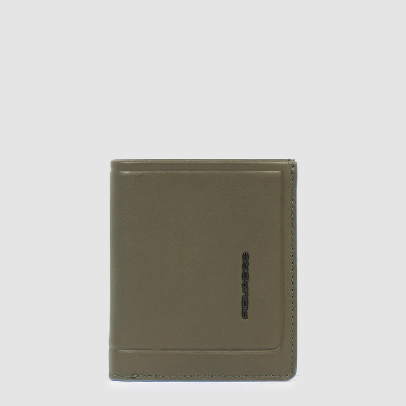 Vertical men’s wallet with coin pocket