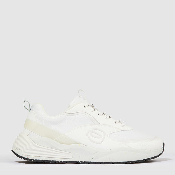 Sneakers aus recycled Material 